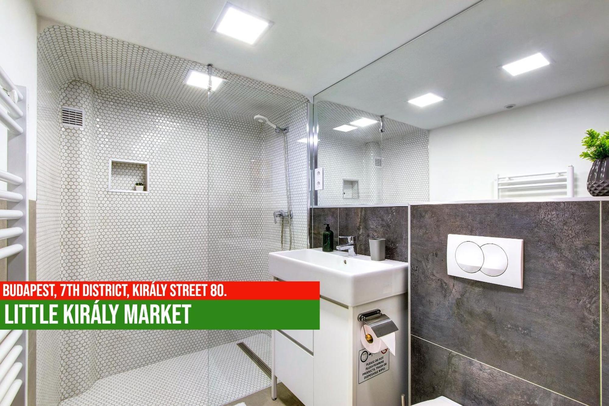 Little Americas Kiraly Street Apartments Будапеща Екстериор снимка